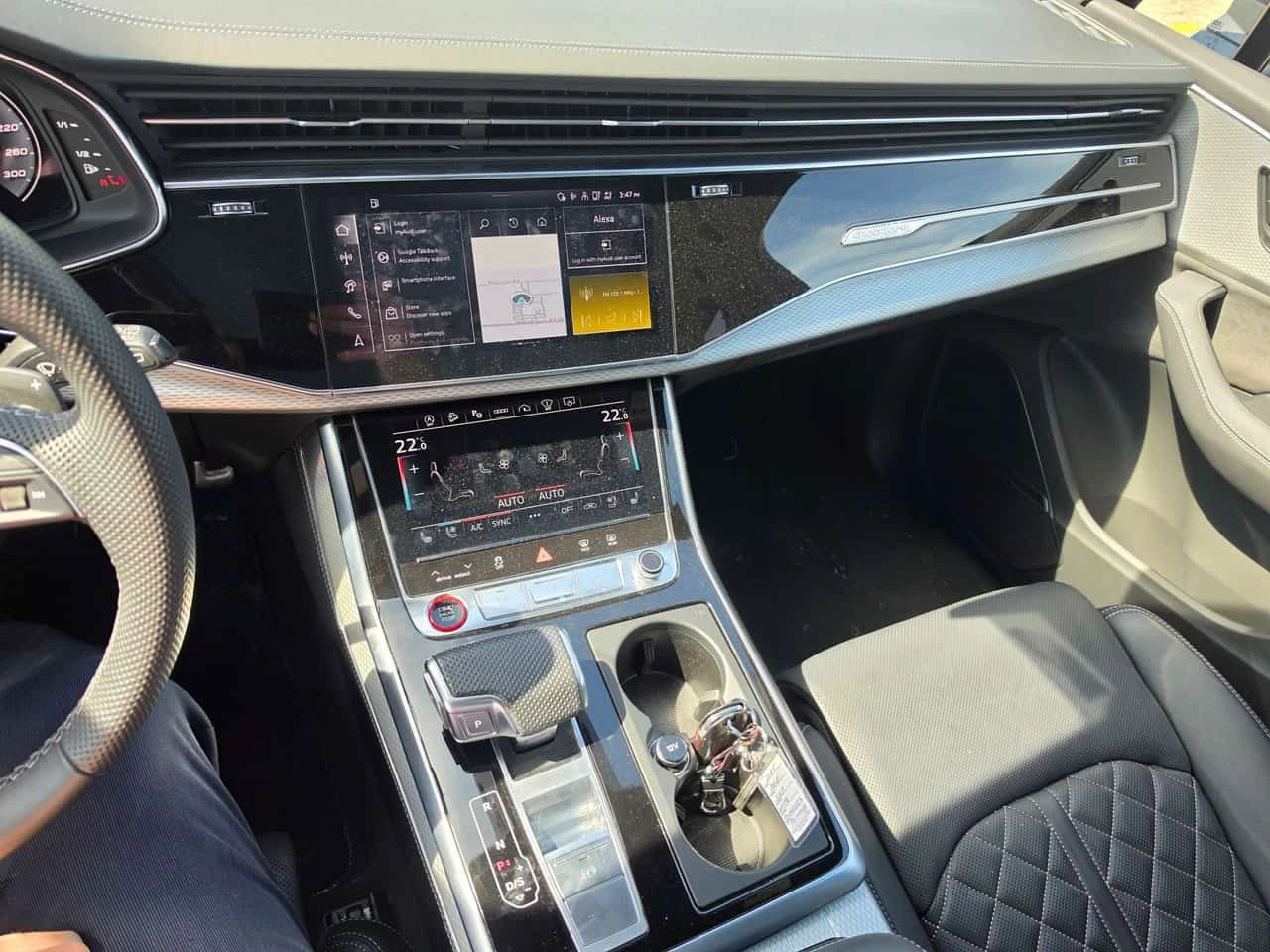 Audi SQ7 4.0 TFSI quattro  CARFAX, снимка 9 - Автомобили и джипове - 54687711
