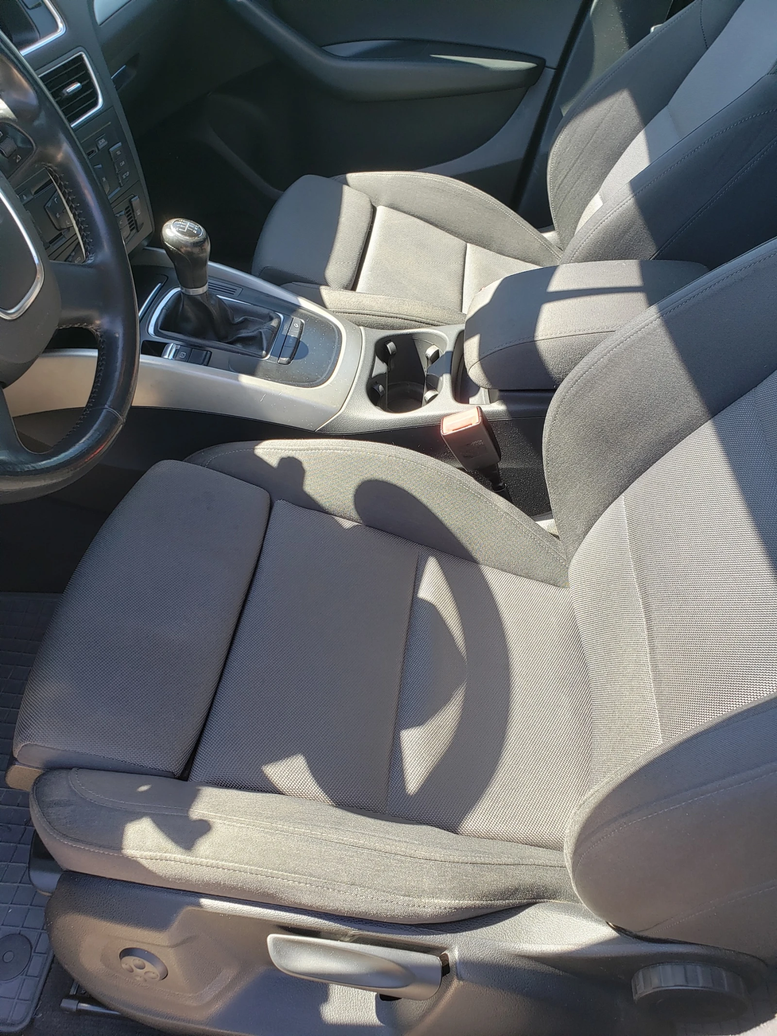Audi Q5 2.0 TDI , снимка 7 - Автомобили и джипове - 54899493