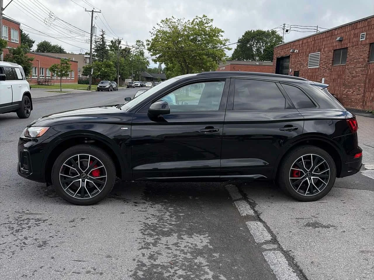 Audi Q5 * Technik * ПОДГРЕВИ * 360 * PANO * CARFAX, снимка 17 - Автомобили и джипове - 54918267