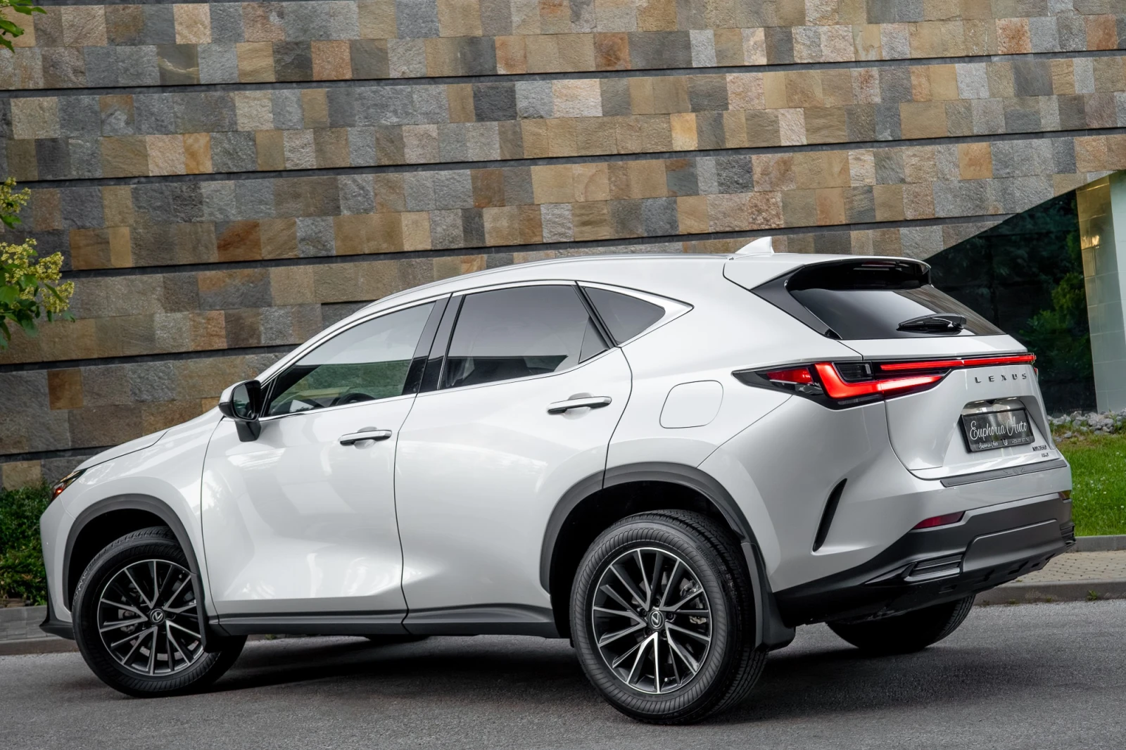 Lexus NX 350* АWD* PREMIUM, снимка 3 - Автомобили и джипове - 55004308