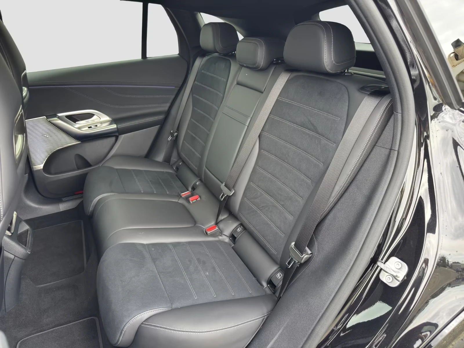 Mercedes-Benz GLC 400 AMG / 4 MATIC / SUPERSCREEN / BURM / PANO / NIGHT, снимка 14 - Автомобили и джипове - 55234888