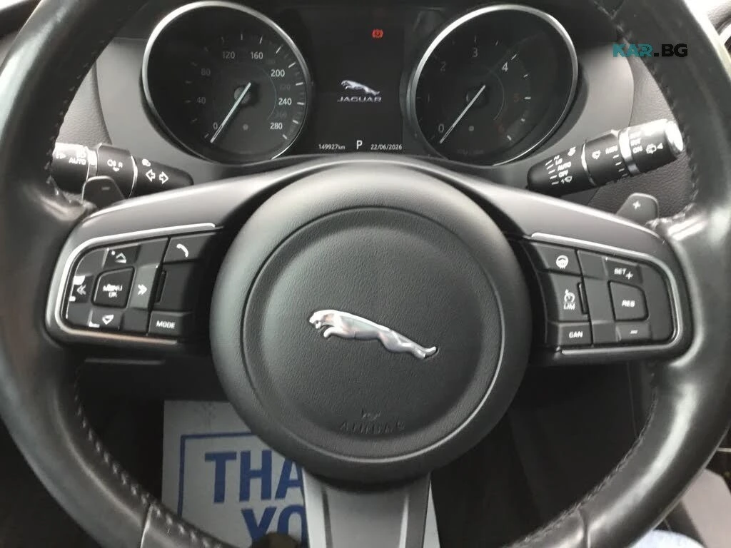 Jaguar F-PACE 20d * Premium * АвтоКредит * (ЦЕНА ДО БГ), снимка 12 - Автомобили и джипове - 56240424