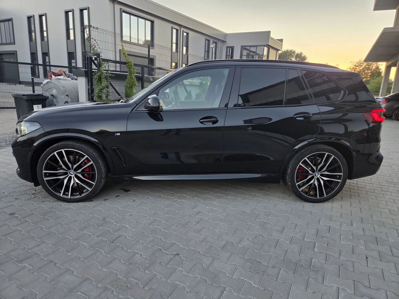 BMW X5 40d/M-Pack/Laser, снимка 4 - Автомобили и джипове - 56355537