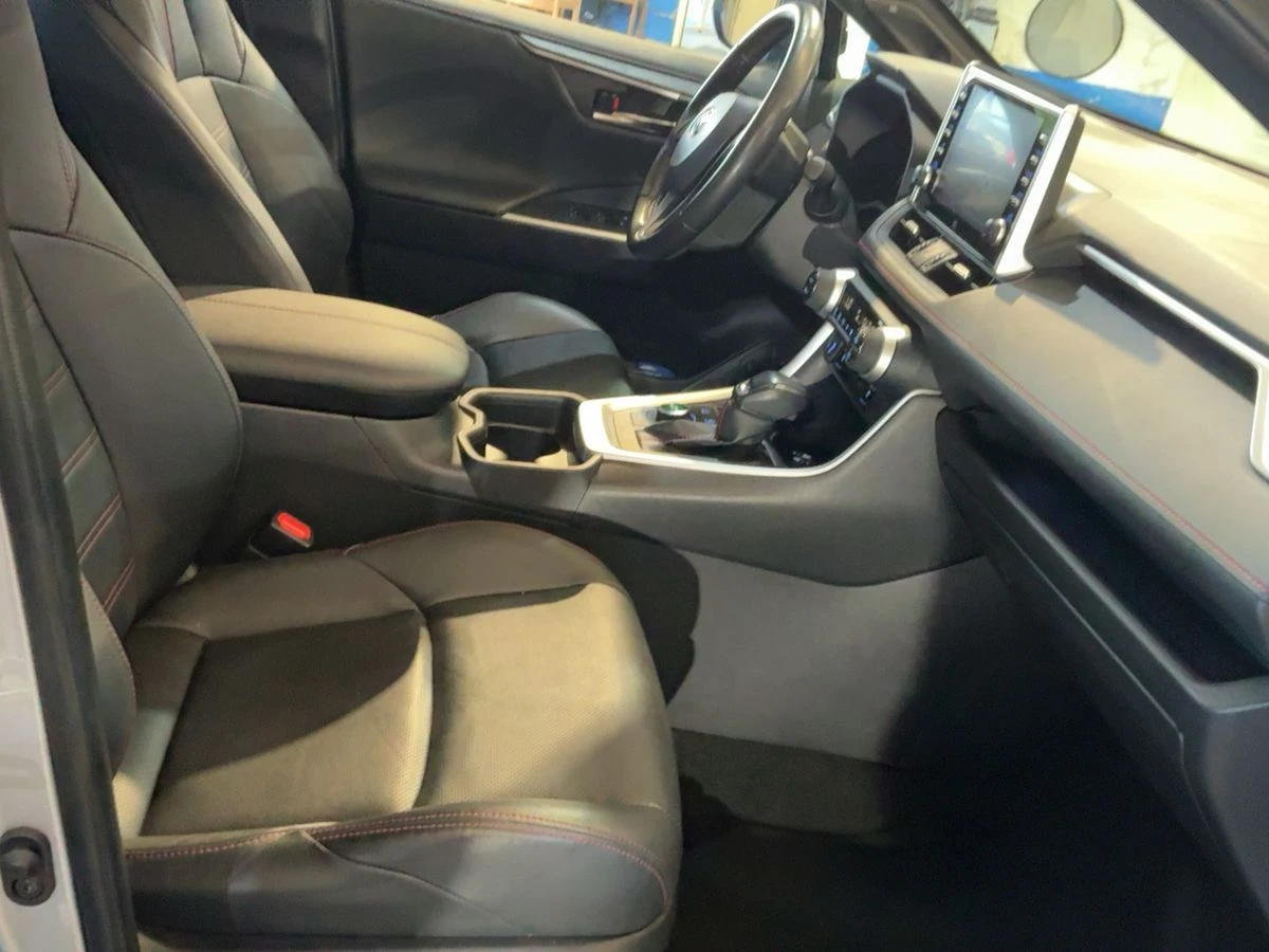 Toyota Rav4 2.5 PHEV AWD, снимка 8 - Автомобили и джипове - 56504721