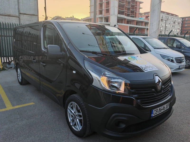 Renault Trafic Tourer, снимка 5 - Бусове и автобуси - 47757183