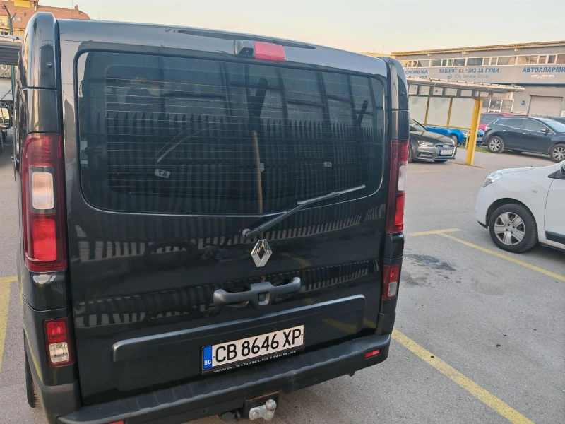 Renault Trafic Tourer, снимка 6 - Бусове и автобуси - 47757183