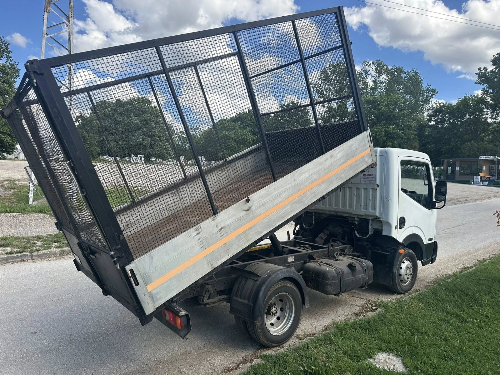 Nissan Capstar 2.5 - изображение 2