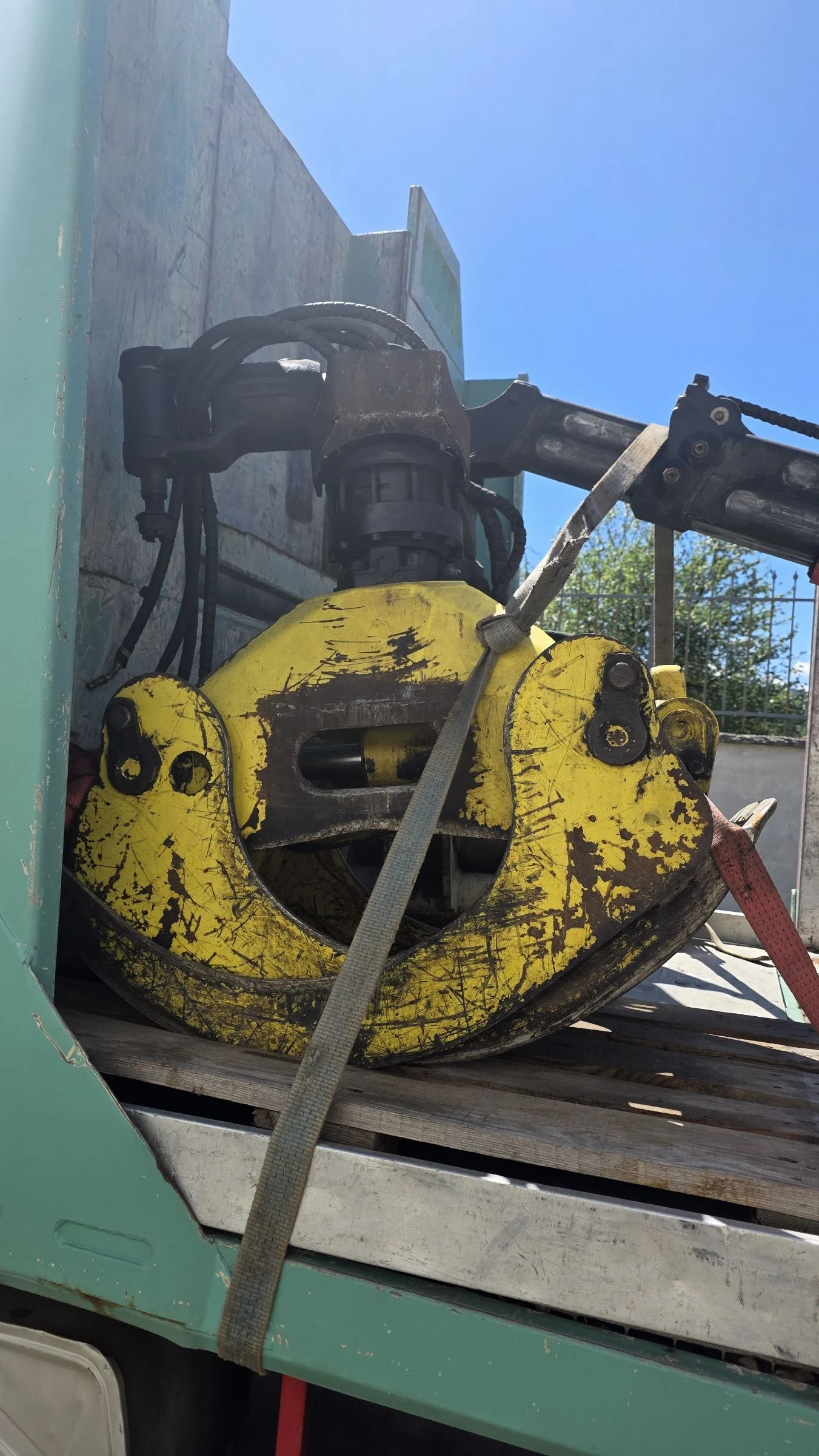 Други Друг КРАН LOGLIFT 145Z, снимка 9 - Камиони - 54550773