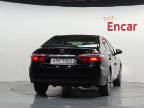 Toyota Camry 2.5 Xle, снимка 4