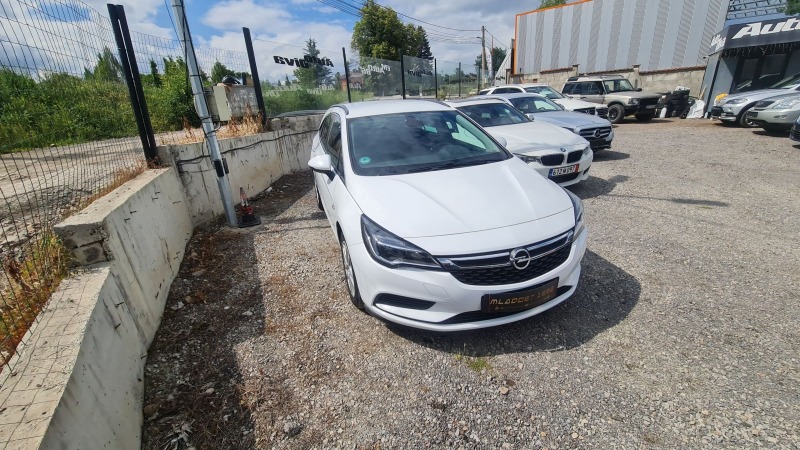 Opel Astra 1.6 cdti, снимка 2 - Автомобили и джипове - 45952075
