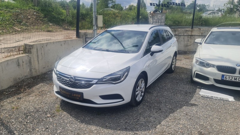 Opel Astra 1.6 cdti, снимка 1 - Автомобили и джипове - 45952075