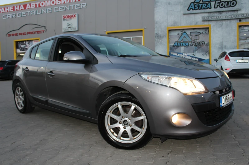 Renault Megane 2.0 ШВЕЙЦАРИЯ, снимка 1 - Автомобили и джипове - 47529042