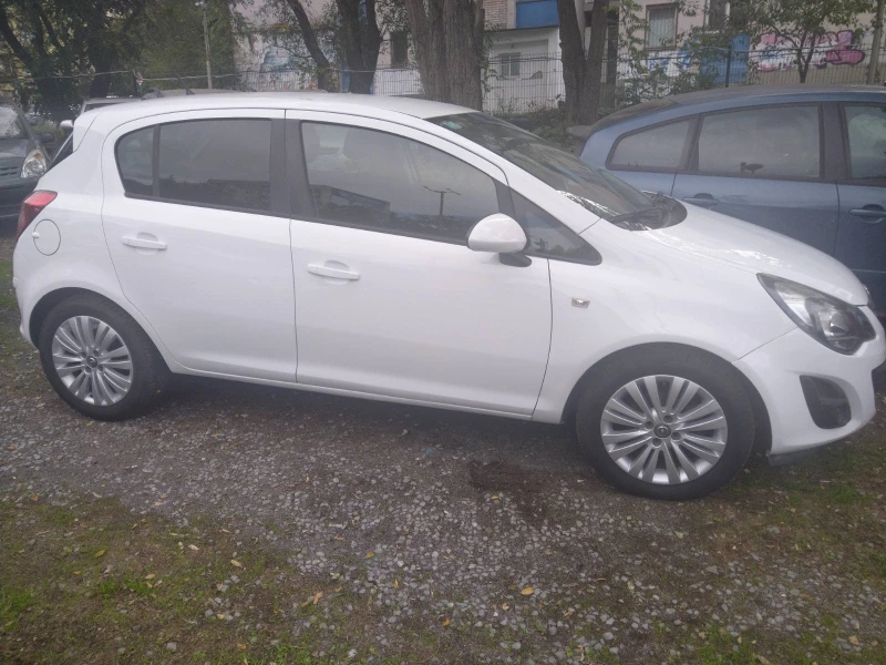 Opel Corsa 1.2 с газ, снимка 3 - Автомобили и джипове - 47952947