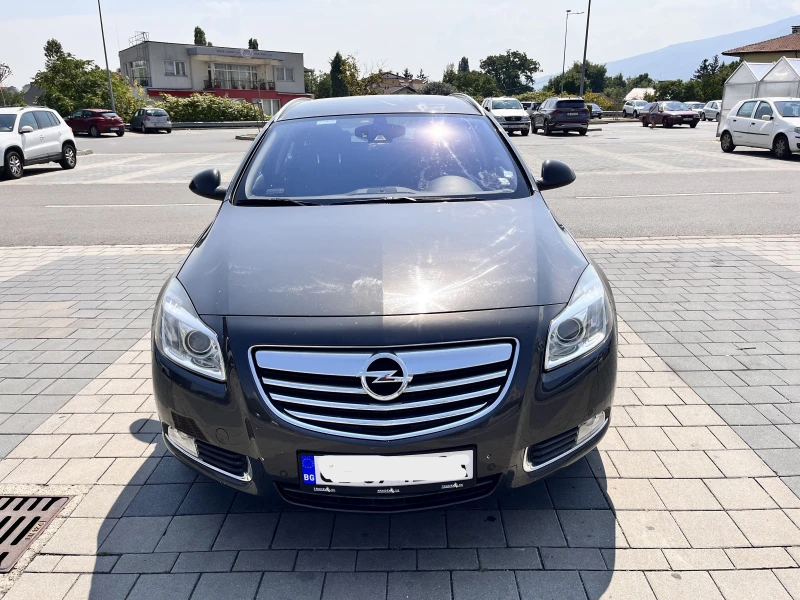 Opel Insignia 4x4 Biturbo, снимка 3 - Автомобили и джипове - 48299468