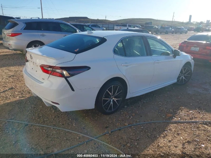 Toyota Camry 2.5L I-4 DI, DOHC, VVT, 203HP Front Wheel Drive, снимка 10 - Автомобили и джипове - 48603028