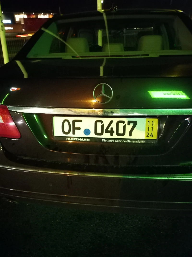 Mercedes-Benz E 250, снимка 4 - Автомобили и джипове - 49263997