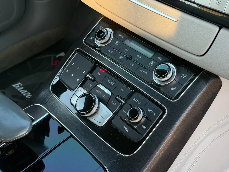 Audi A8 L* S8* PACK* 4.0T* 435к.с* 2016г* 170.000KM* FULL , снимка 13 - Автомобили и джипове - 51254295