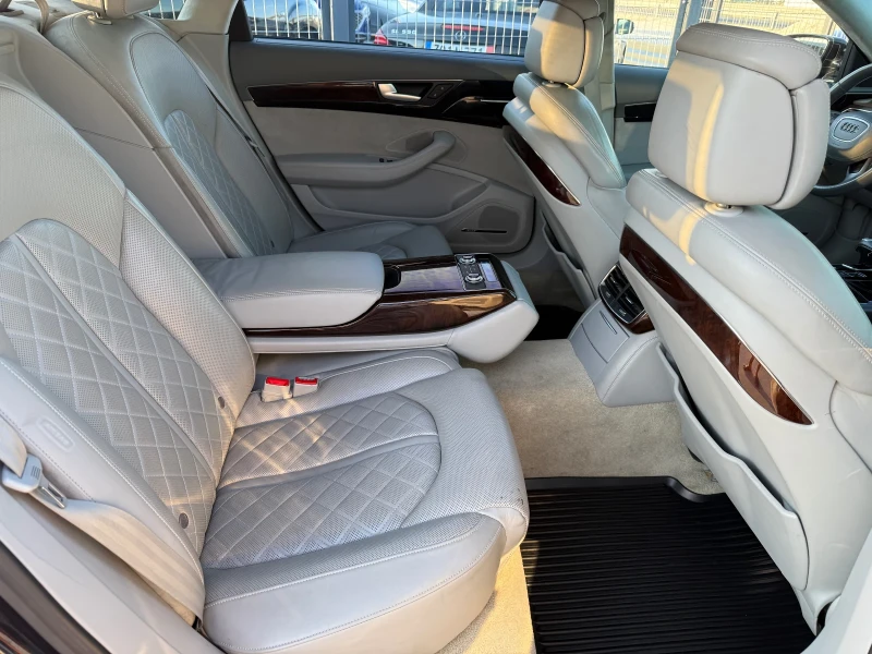 Audi A8 L* S8* PACK* 4.0T* 435к.с* 2016г* 170.000KM* FULL , снимка 12 - Автомобили и джипове - 51254295