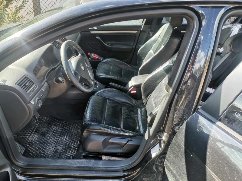 VW Golf 2.0TDI, снимка 6 - Автомобили и джипове - 52851956