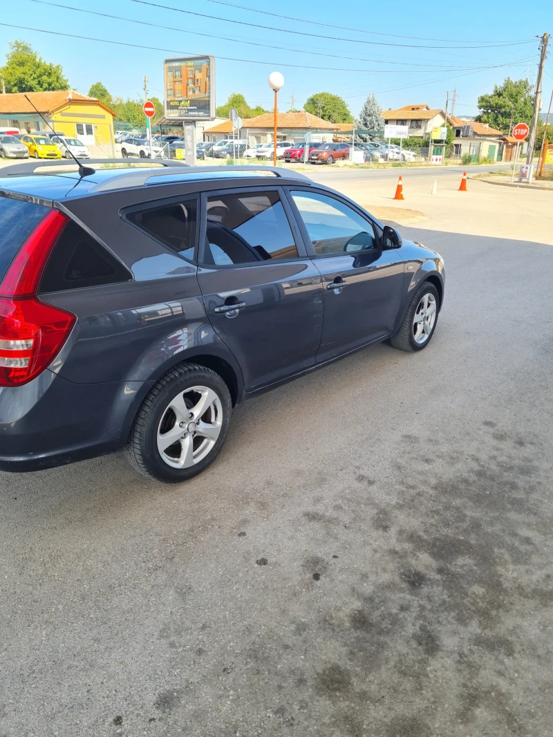 Kia Ceed 1.6куб.90к.с. 2009г. , снимка 3 - Автомобили и джипове - 52404796