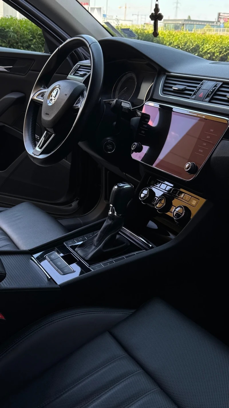 Skoda Superb L&K /2.0 tsi /280 к.с./ Двигател на 32 181 км!, снимка 16 - Автомобили и джипове - 52570757