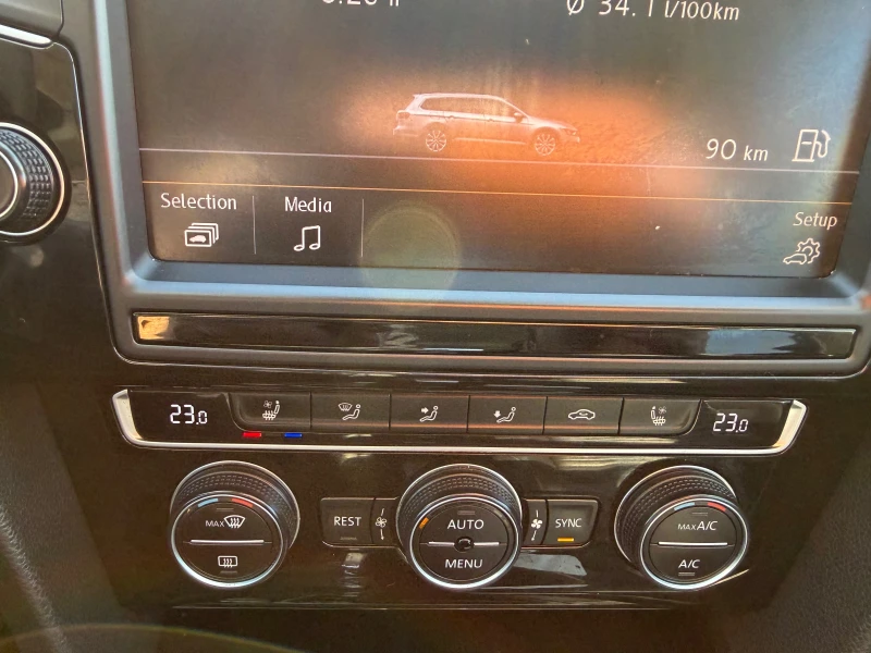 VW Passat 2.0 TDI 4MOTION, снимка 15 - Автомобили и джипове - 52937506