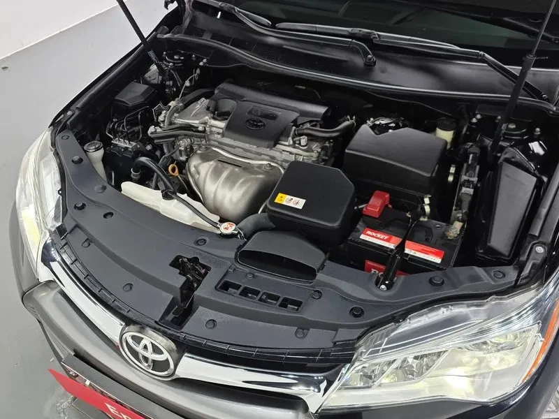 Toyota Camry 2.5 Xle, снимка 6 - Автомобили и джипове - 55198758