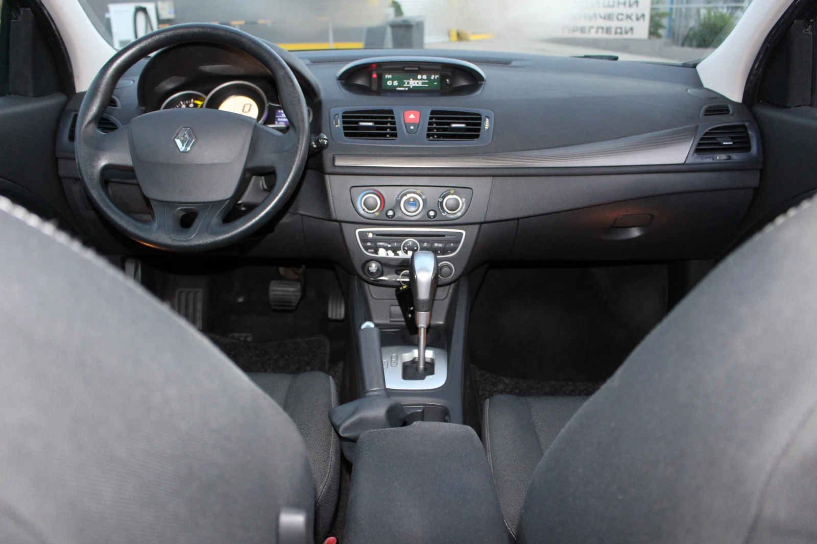 Renault Megane 2.0 ШВЕЙЦАРИЯ | Mobile.bg — изображение 11