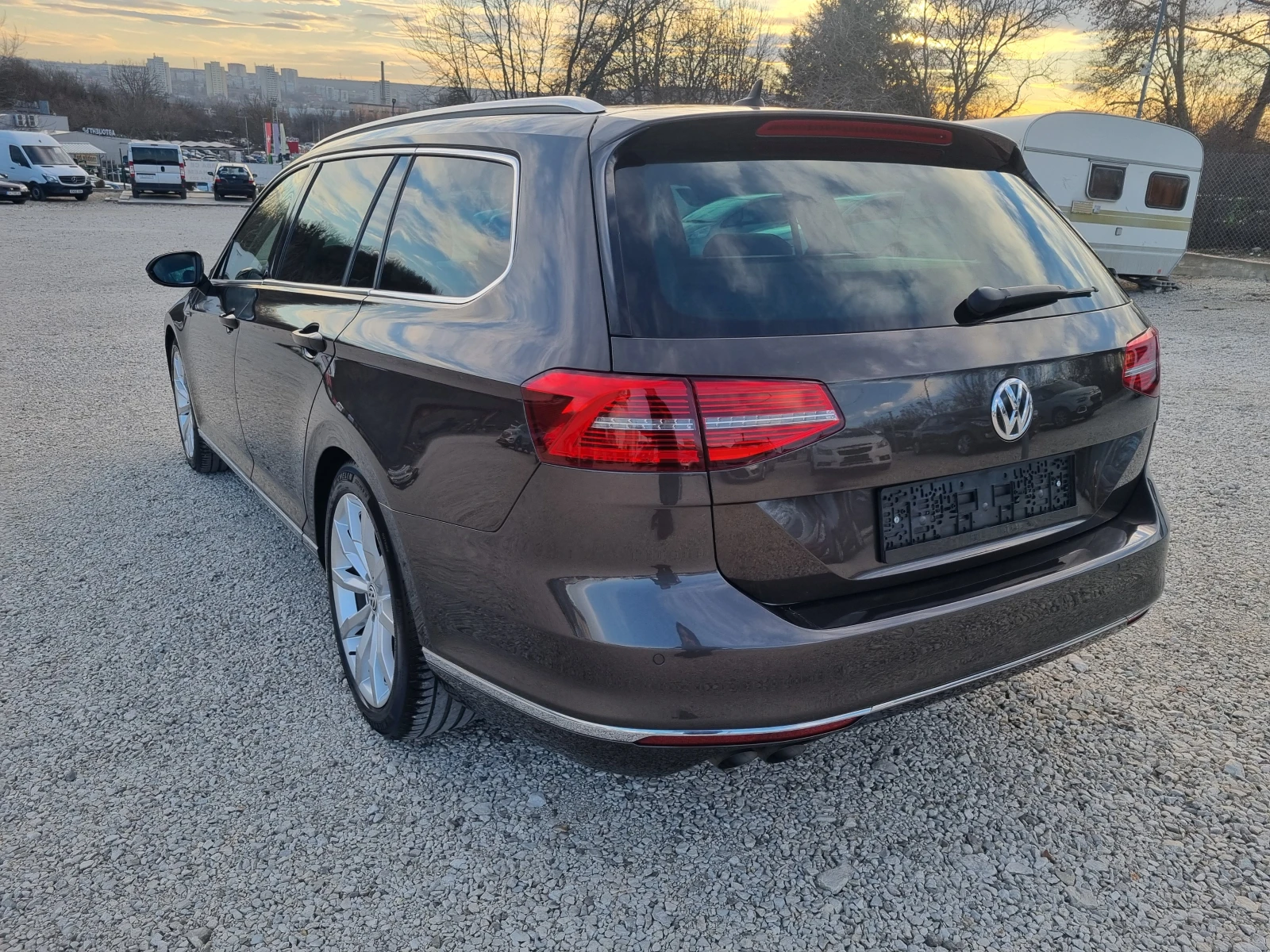 VW Passat 2.0TDI 190k.c 4x4 Digital HIGH-LINE ШВЕЙЦАРИЯ - изображение 5