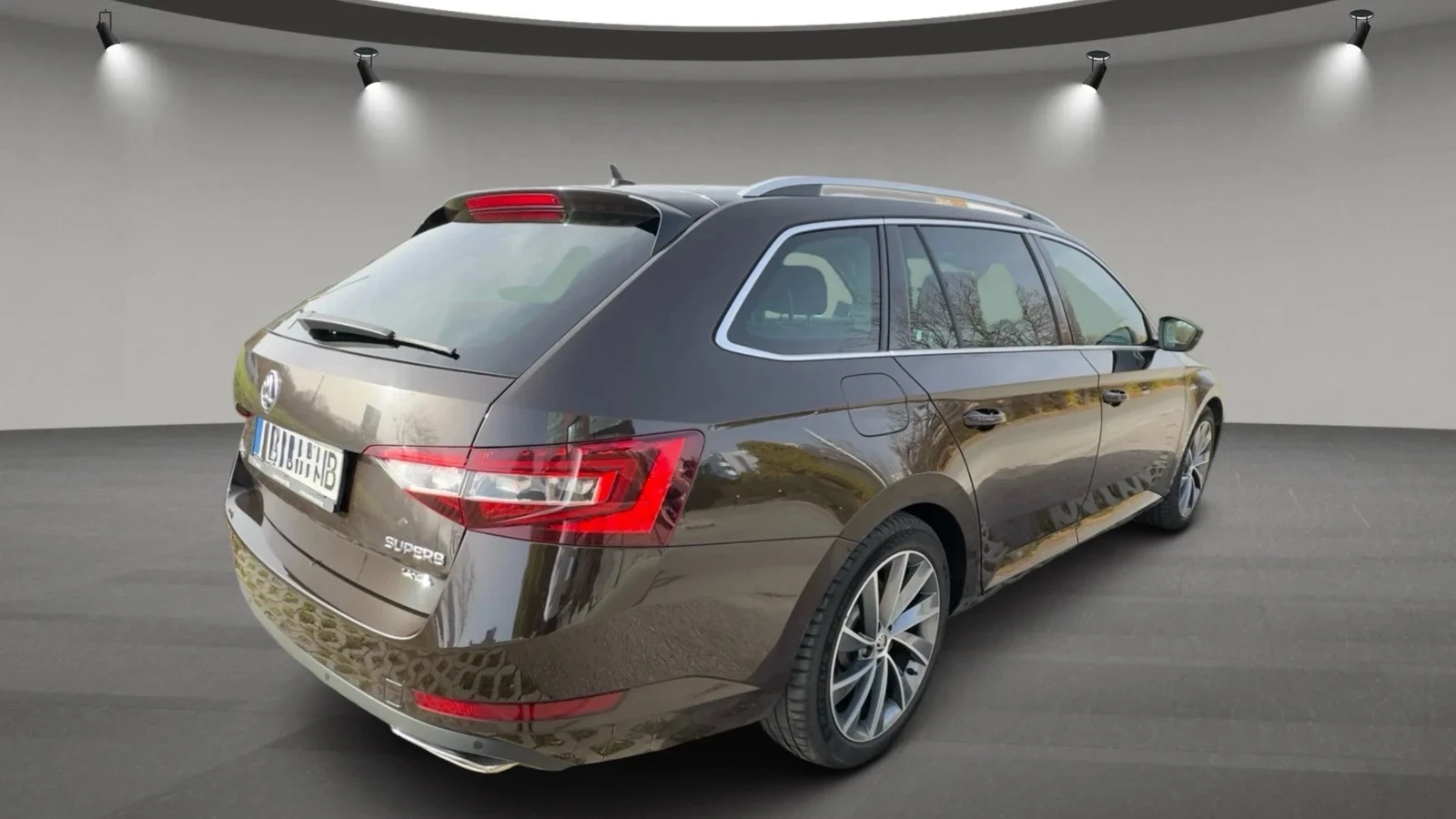 Skoda Superb L&K /2.0 tsi /280 к.с./ Двигател на 32 181 км! - изображение 6