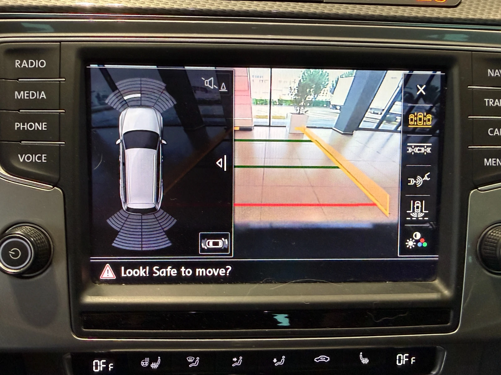 VW Alltrack 2.0 4MOTION 240HP - изображение 7