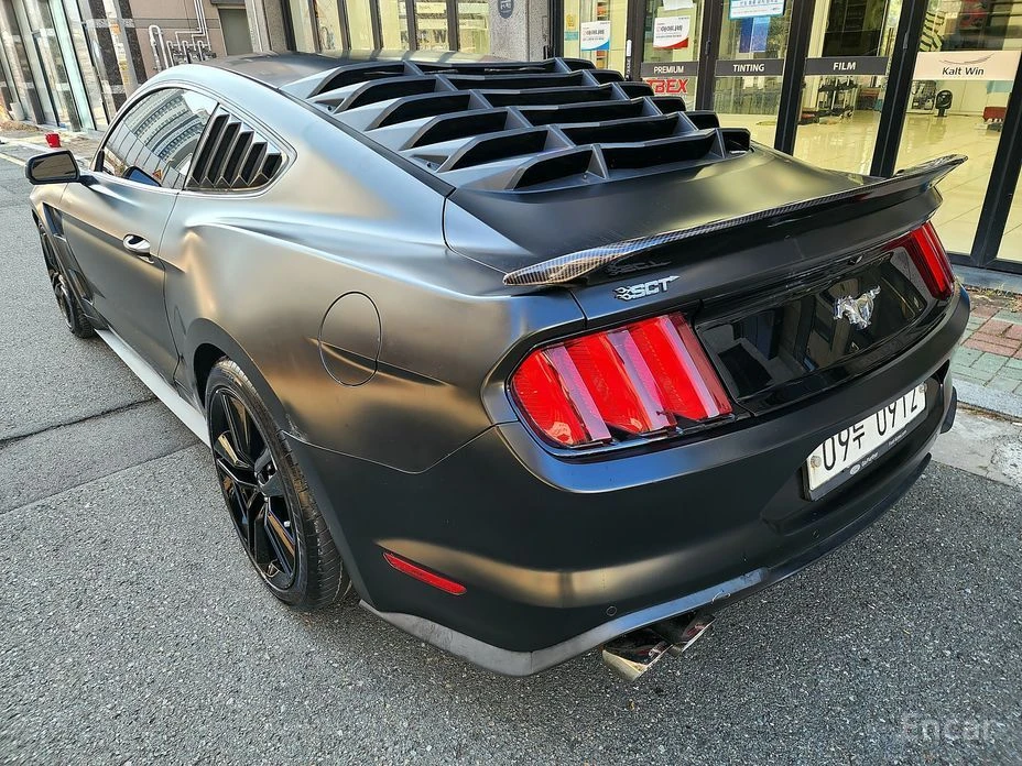 Ford Mustang  - изображение 5