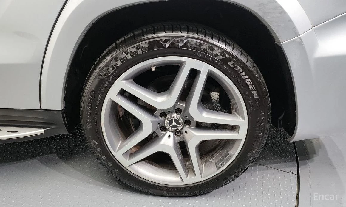 Mercedes-Benz CLS 350  - изображение 5