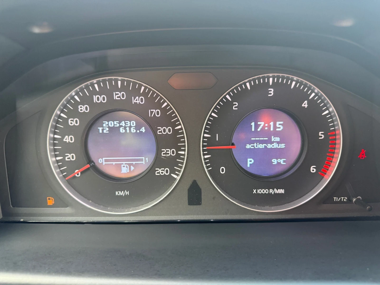 Volvo V70 2, 400D5/АВТОМАТИК/EURO5, снимка 12 - Автомобили и джипове - 53927751