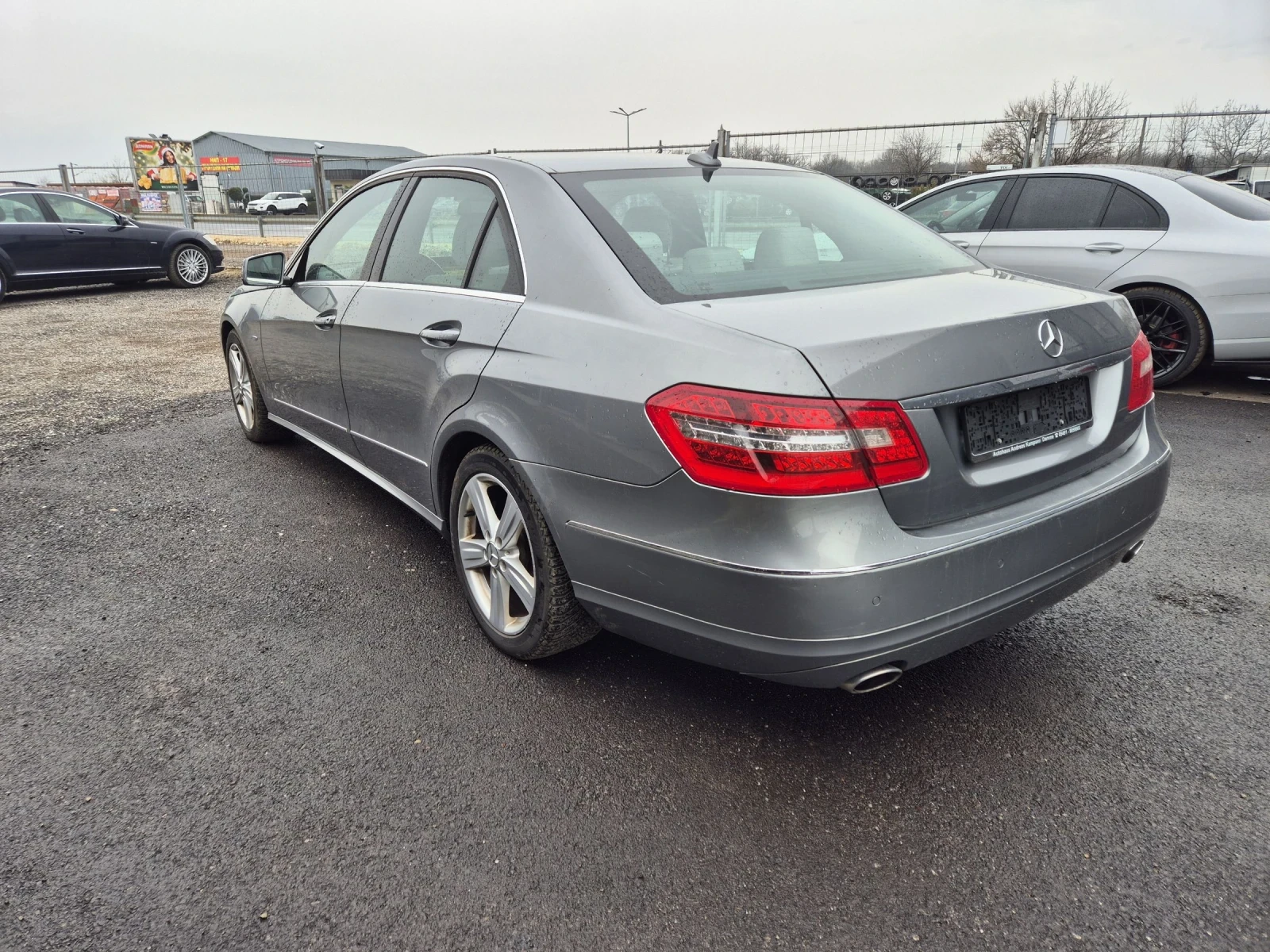 Mercedes-Benz E 350 4MATIK 265k, снимка 5 - Автомобили и джипове - 54153838