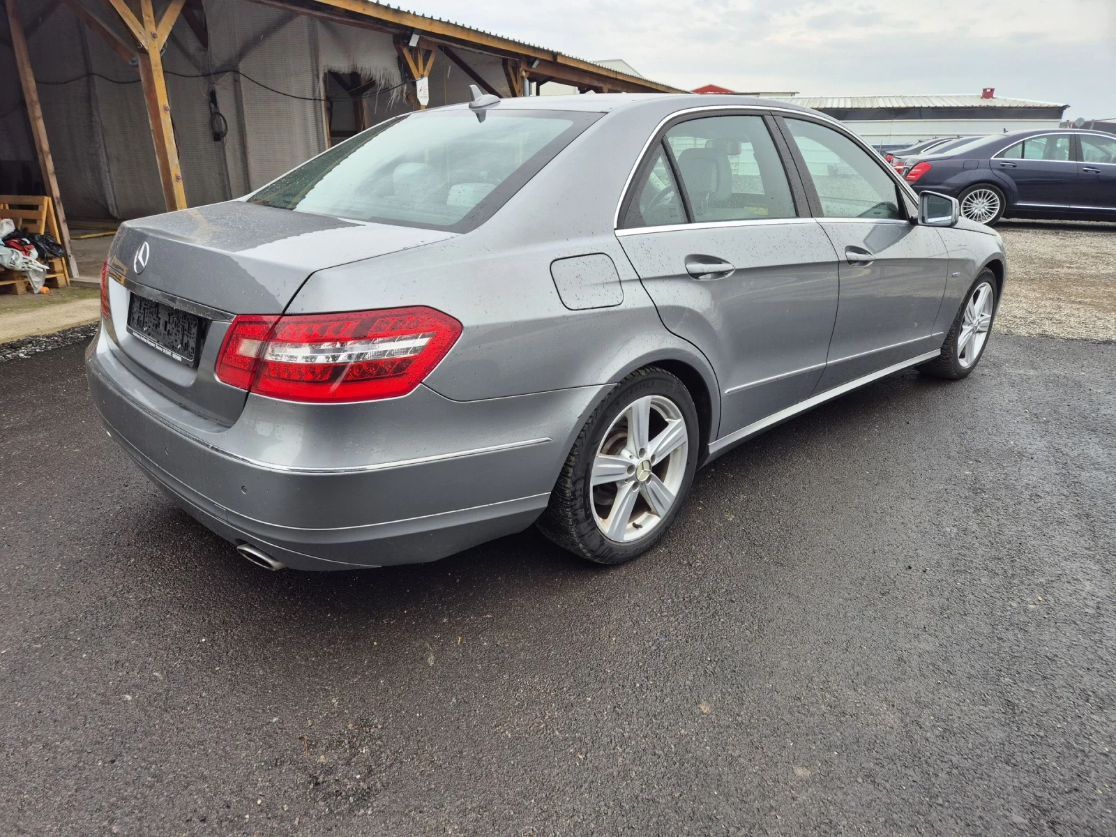 Mercedes-Benz E 350 4MATIK 265k, снимка 4 - Автомобили и джипове - 54153838