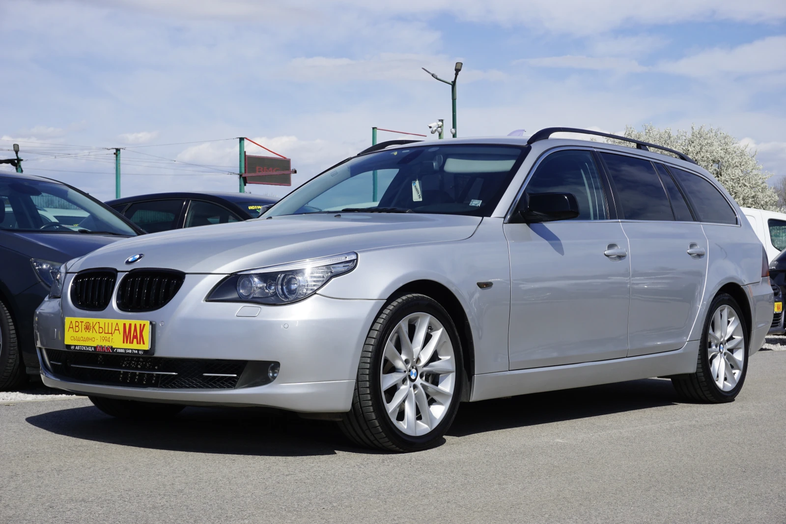 BMW 530 4x4/Обслужена/Facelift/Кожа/Ксенон/SoftClose/Автом, снимка 3 - Автомобили и джипове - 54157419