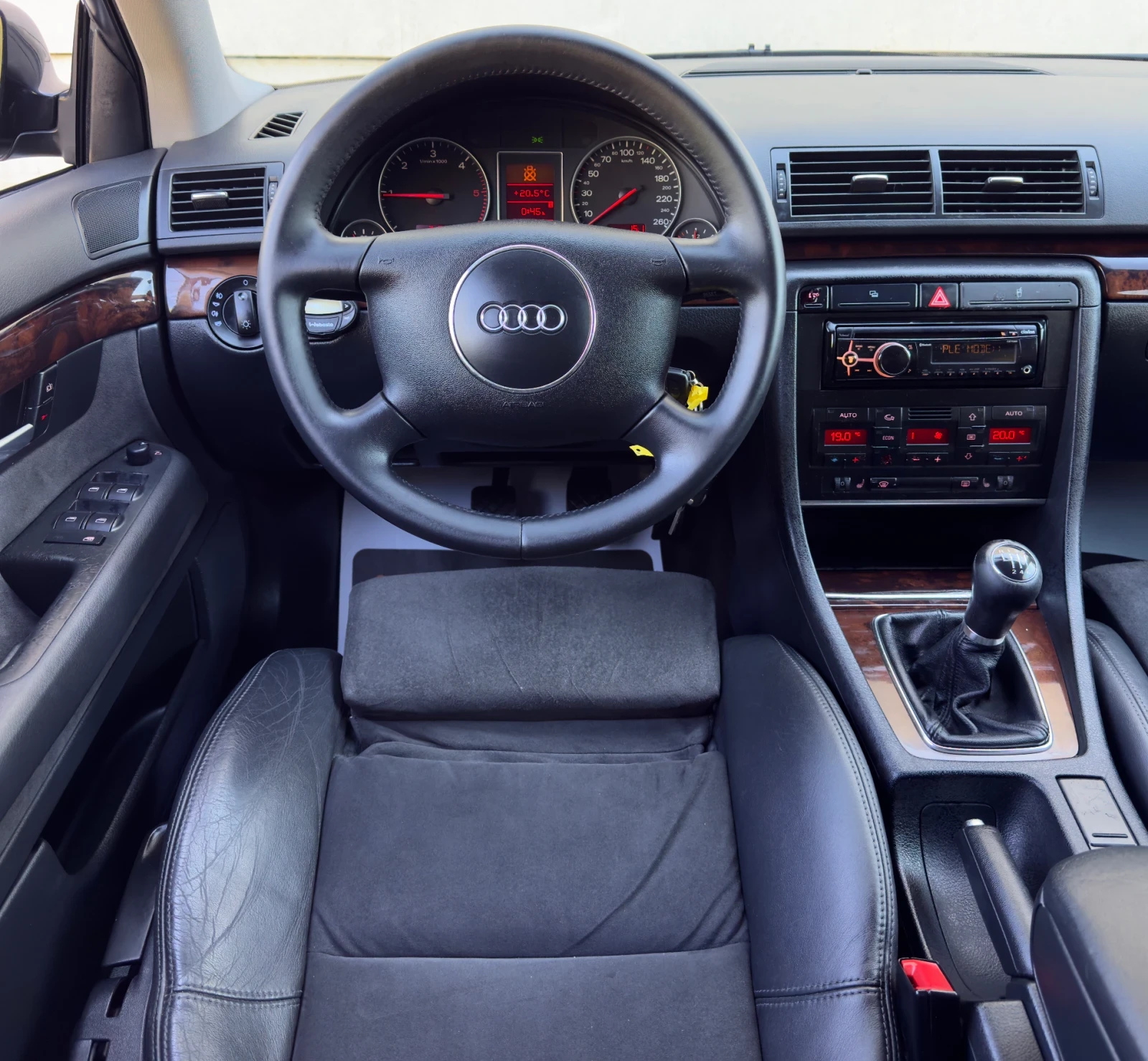 Audi A4 1.9TDi 131hp//XENON, снимка 11 - Автомобили и джипове - 54323509