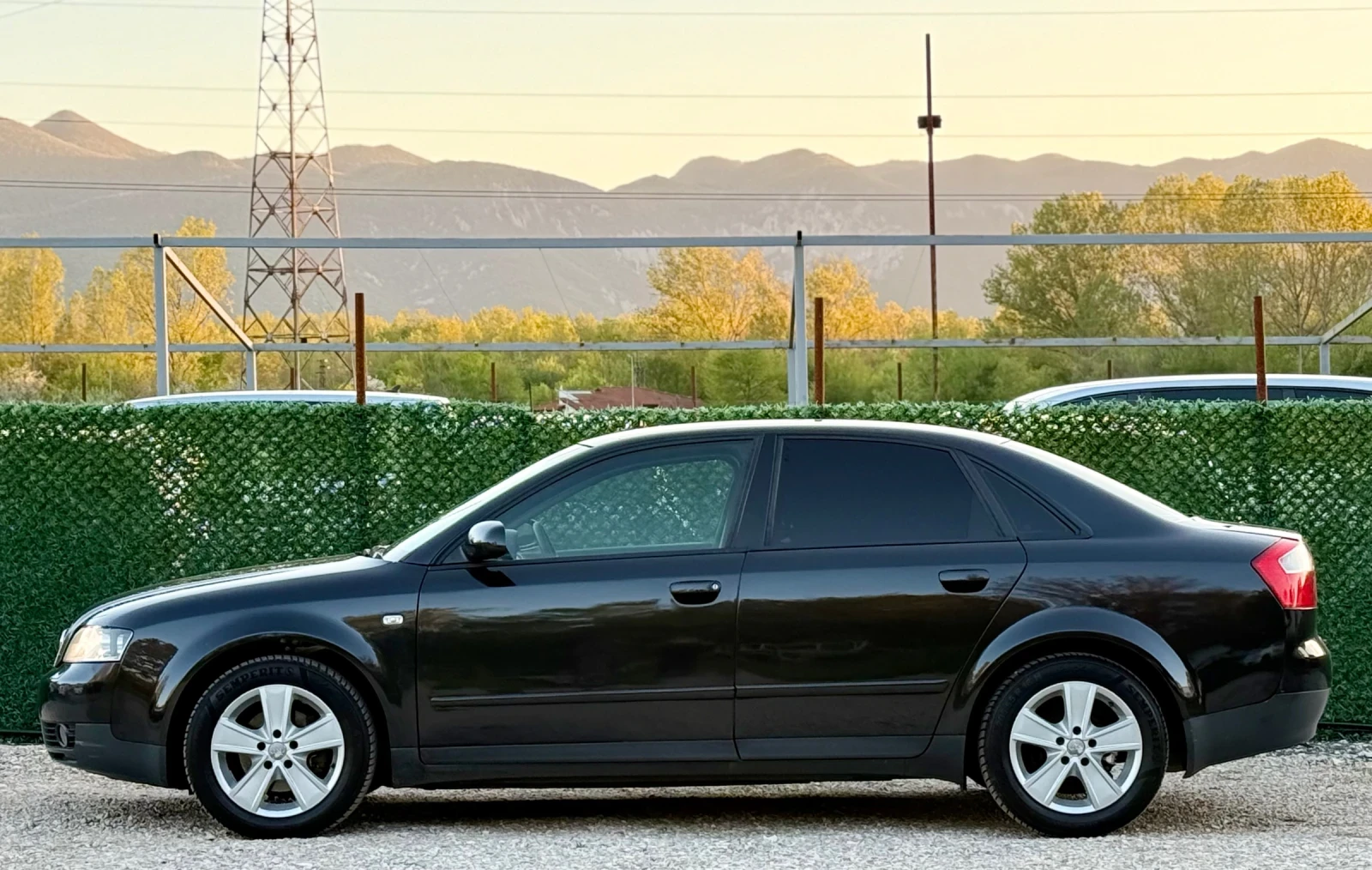 Audi A4 1.9TDi 131hp//XENON, снимка 4 - Автомобили и джипове - 54323509