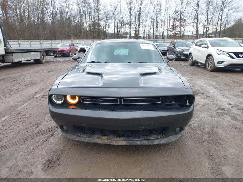 Dodge Challenger Sxt, снимка 12 - Автомобили и джипове - 54369765