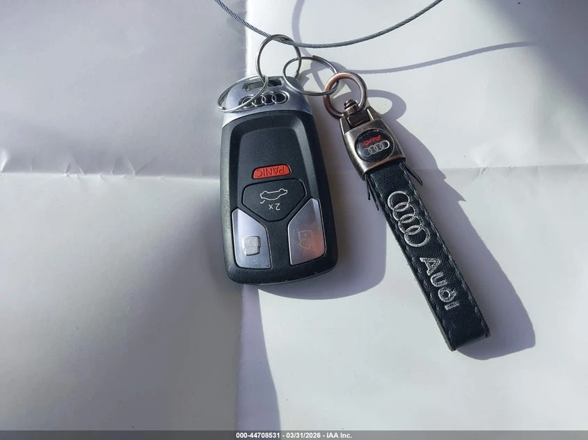 Audi A4 2.0l 45 Premium, снимка 11 - Автомобили и джипове - 54619039