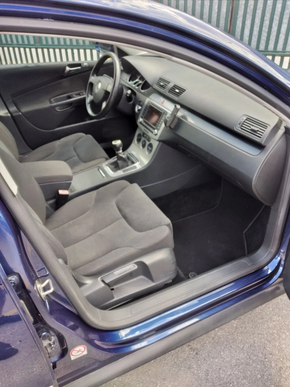 VW Passat 2.0 TDI, снимка 11 - Автомобили и джипове - 54915277