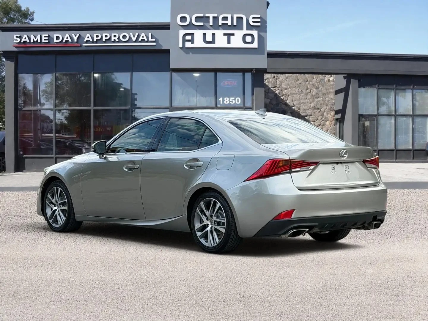 Lexus IS 300 * AвтоКредит * (ЦЕНА ДО БГ), снимка 5 - Автомобили и джипове - 54973394