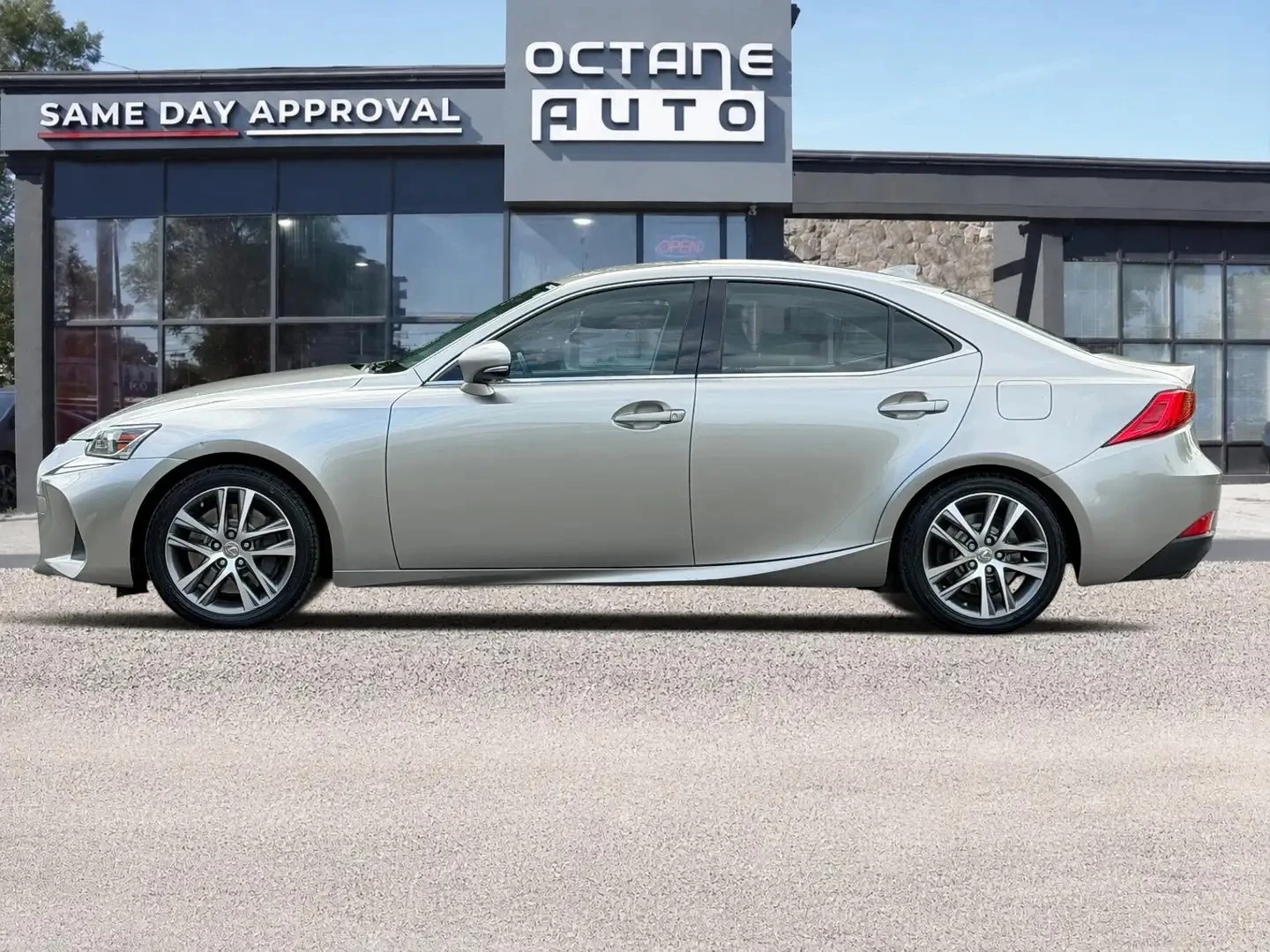 Lexus IS 300 * AвтоКредит * (ЦЕНА ДО БГ), снимка 4 - Автомобили и джипове - 54973394