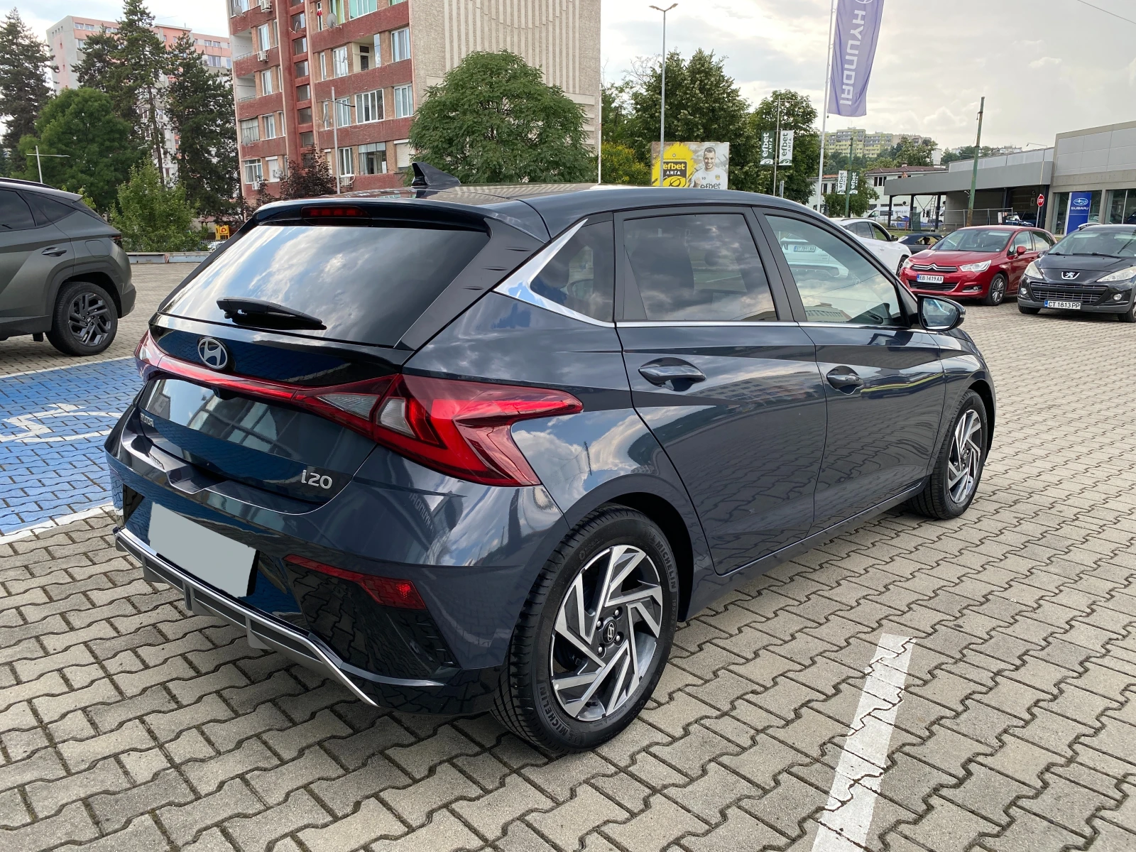 Hyundai I20 1.2 MPI 79 к.с. 5МТ Exclusive, снимка 4 - Автомобили и джипове - 55352269