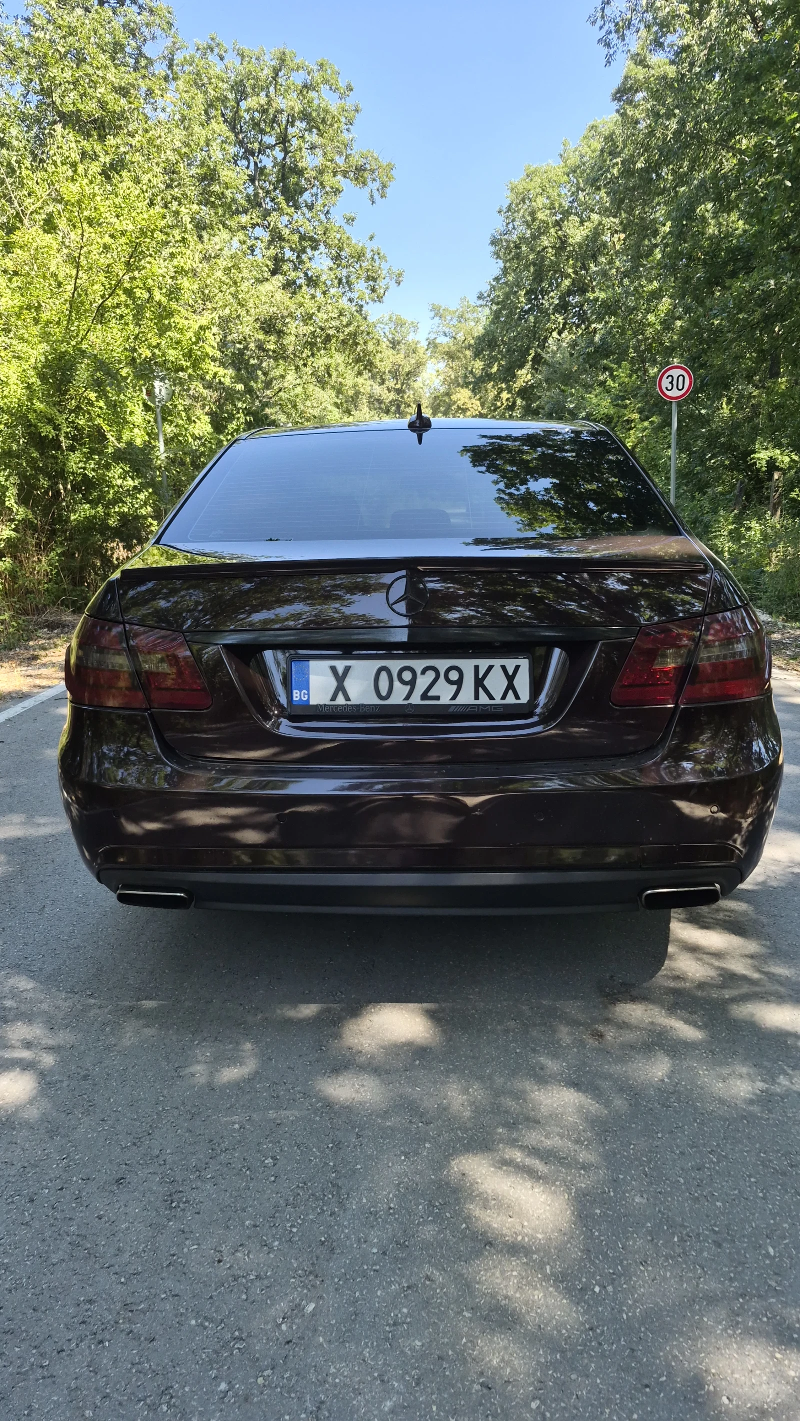 Mercedes-Benz E 350, снимка 9 - Автомобили и джипове - 55775401