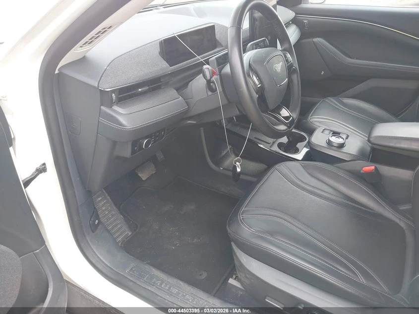 Ford Mustang Mach-E Premium, снимка 11 - Автомобили и джипове - 56320138