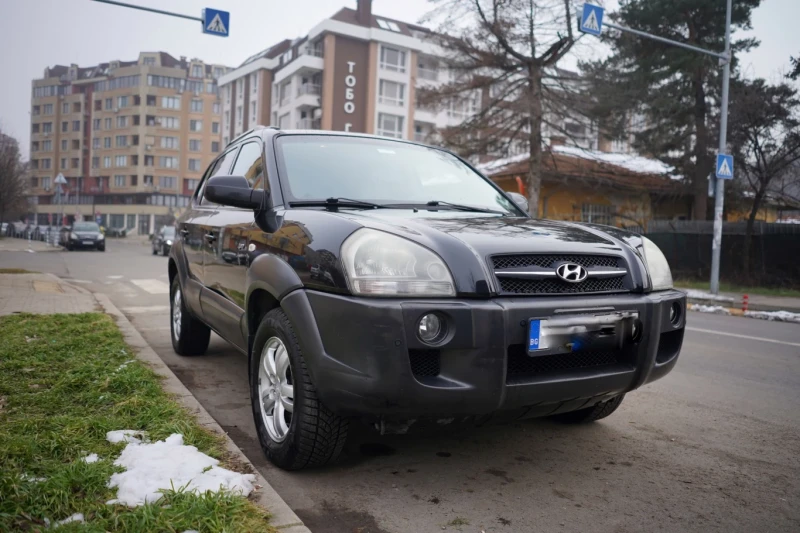 Hyundai Tucson 4x4, снимка 1 - Автомобили и джипове - 48511799