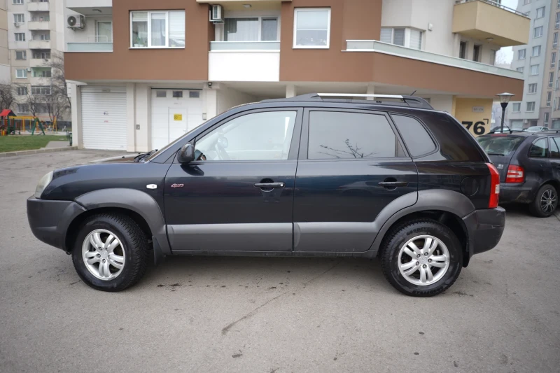 Hyundai Tucson 4x4, снимка 3 - Автомобили и джипове - 48511799