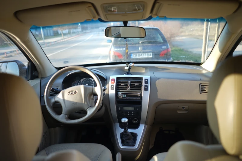 Hyundai Tucson 4x4, снимка 9 - Автомобили и джипове - 48511799